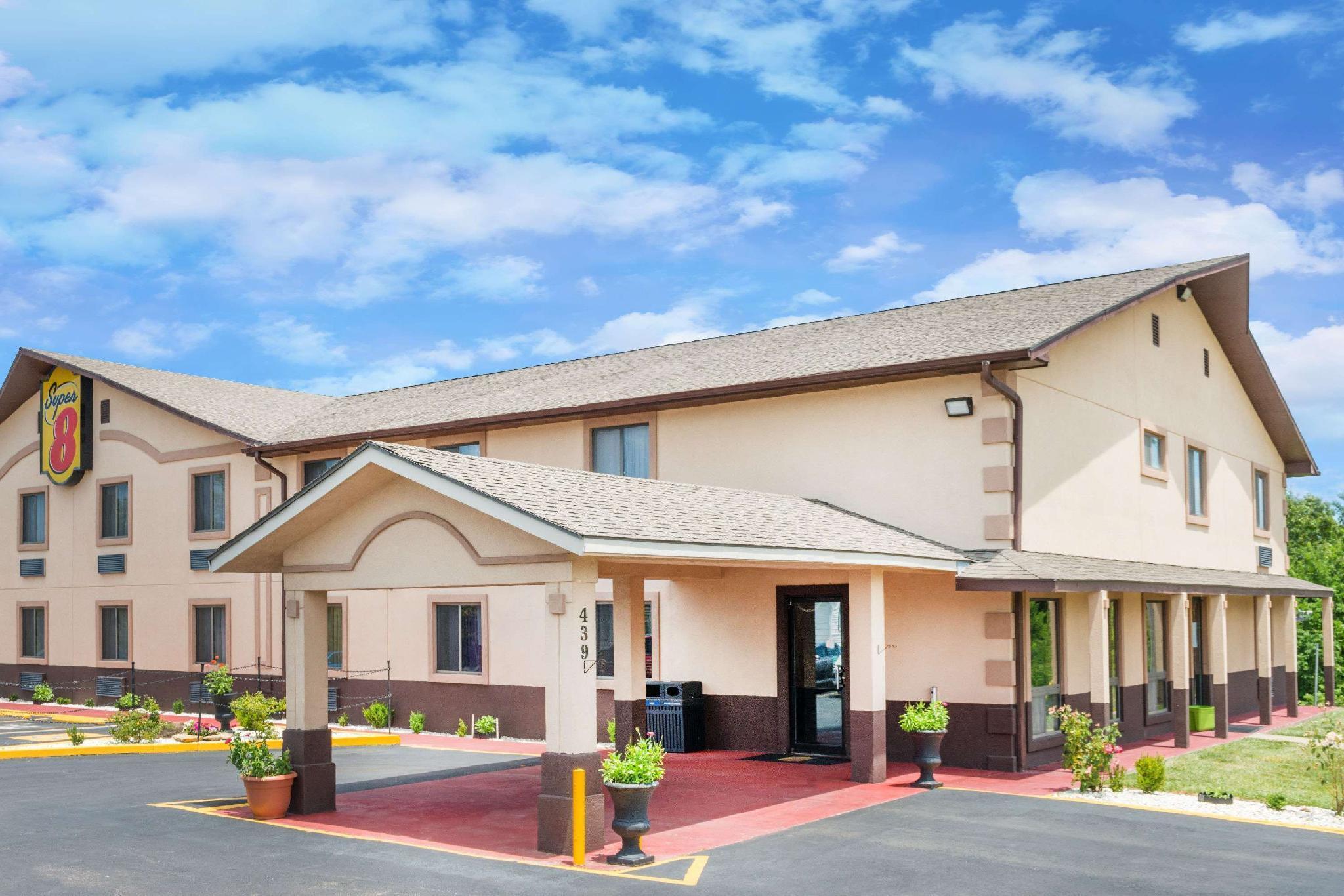 Days Inn By Wyndham Warrensburg Eksteriør bilde